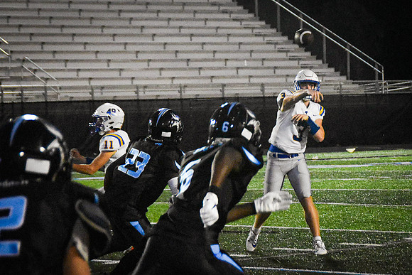 FHSvsMGM JVestalPhoto-144
