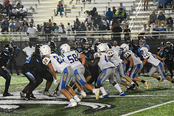 FHSvsMGM JVestalPhoto-164
