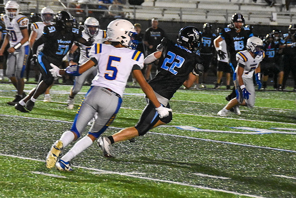 FHSvsMGM JVestalPhoto-163