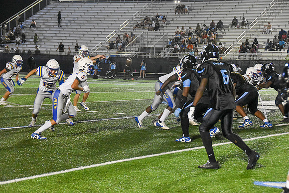 FHSvsMGM JVestalPhoto-194