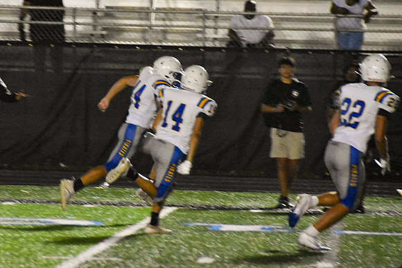 FHSvsMGM JVestalPhoto-226