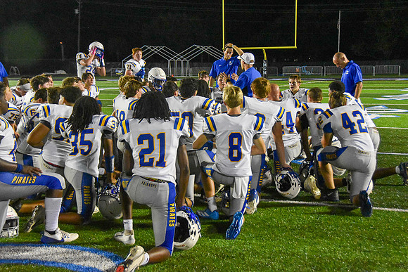 FHSvsMGM JVestalPhoto-274