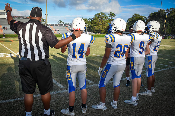 FHS vs Bay Minette J Vestal Photo-001