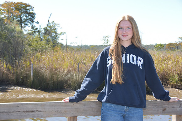 Abby Sr Pics J Vestal Photo-036