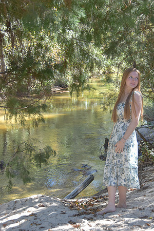 Abby Sr Pics J Vestal Photo-077