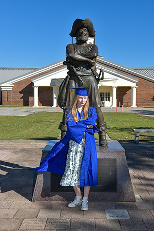 Abby Sr Pics J Vestal Photo-093